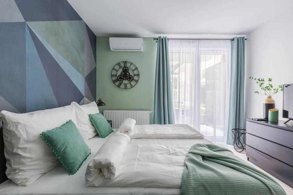 Apartament Tranquil Oasis At Corvin Promenade - 010